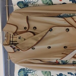 Burberry Trenchcoat